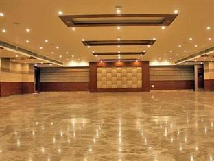 Grand Thakar Hotell Rajkot Eksteriør bilde