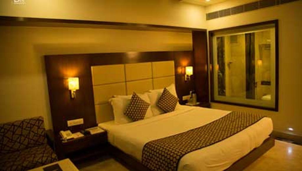 Grand Thakar Hotell Rajkot Eksteriør bilde