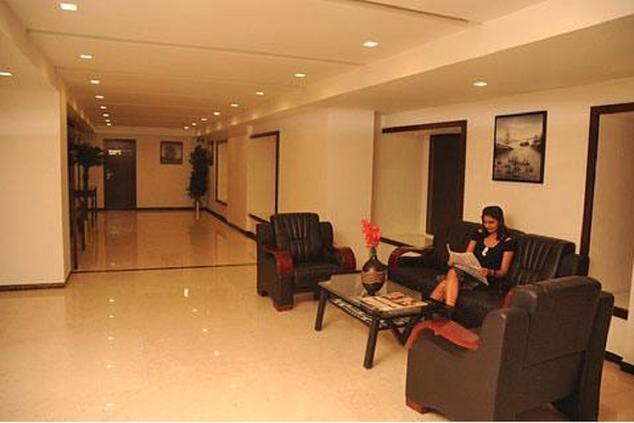 Grand Thakar Hotell Rajkot Eksteriør bilde