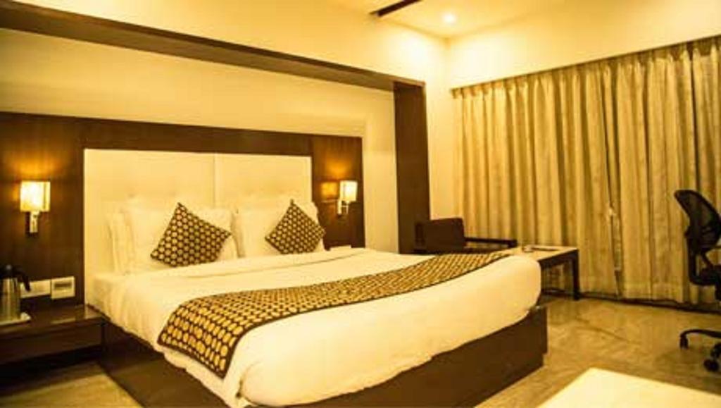 Grand Thakar Hotell Rajkot Eksteriør bilde